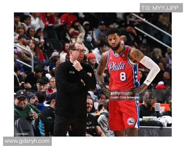 2005年76人对阵活塞的经典对决回顾与赛季影响分析