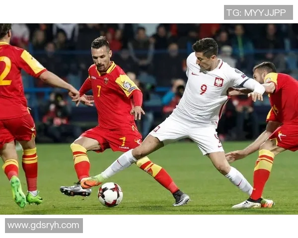 2016年欧洲杯精彩回顾：俄罗斯与捷克的激烈对决与战术分析